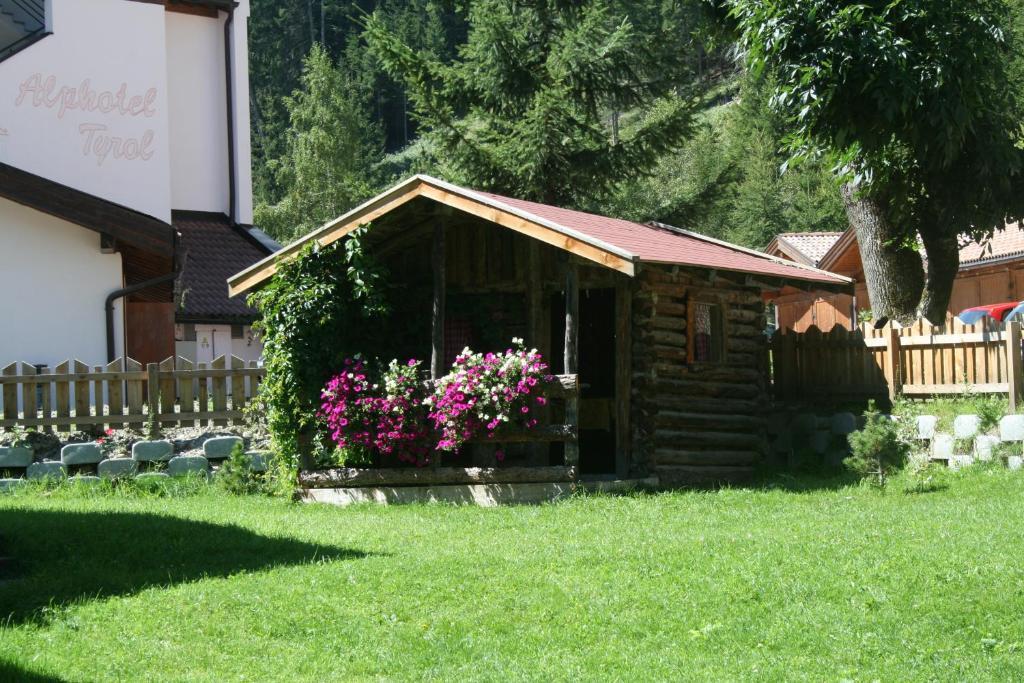 Hotel Bergblick Racines Exterior photo